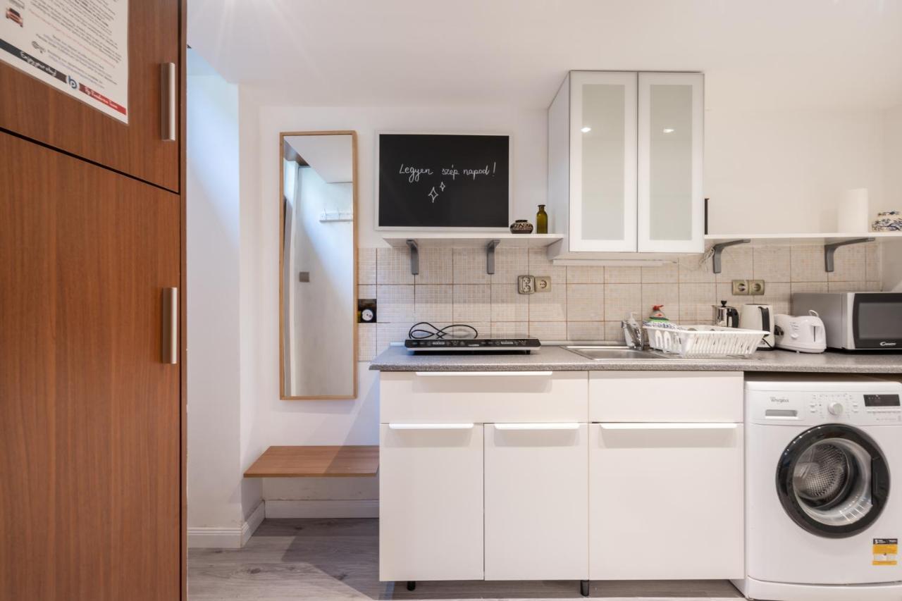 Innova Vision Apartment Budapest Exterior photo